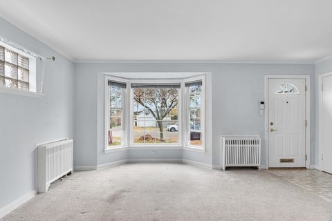 Tiny photo for 3916 Keeney Street, Skokie, IL 60076 (MLS # 12534468)