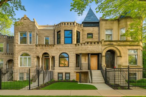 5935 S Indiana Avenue Chicago IL 60637
