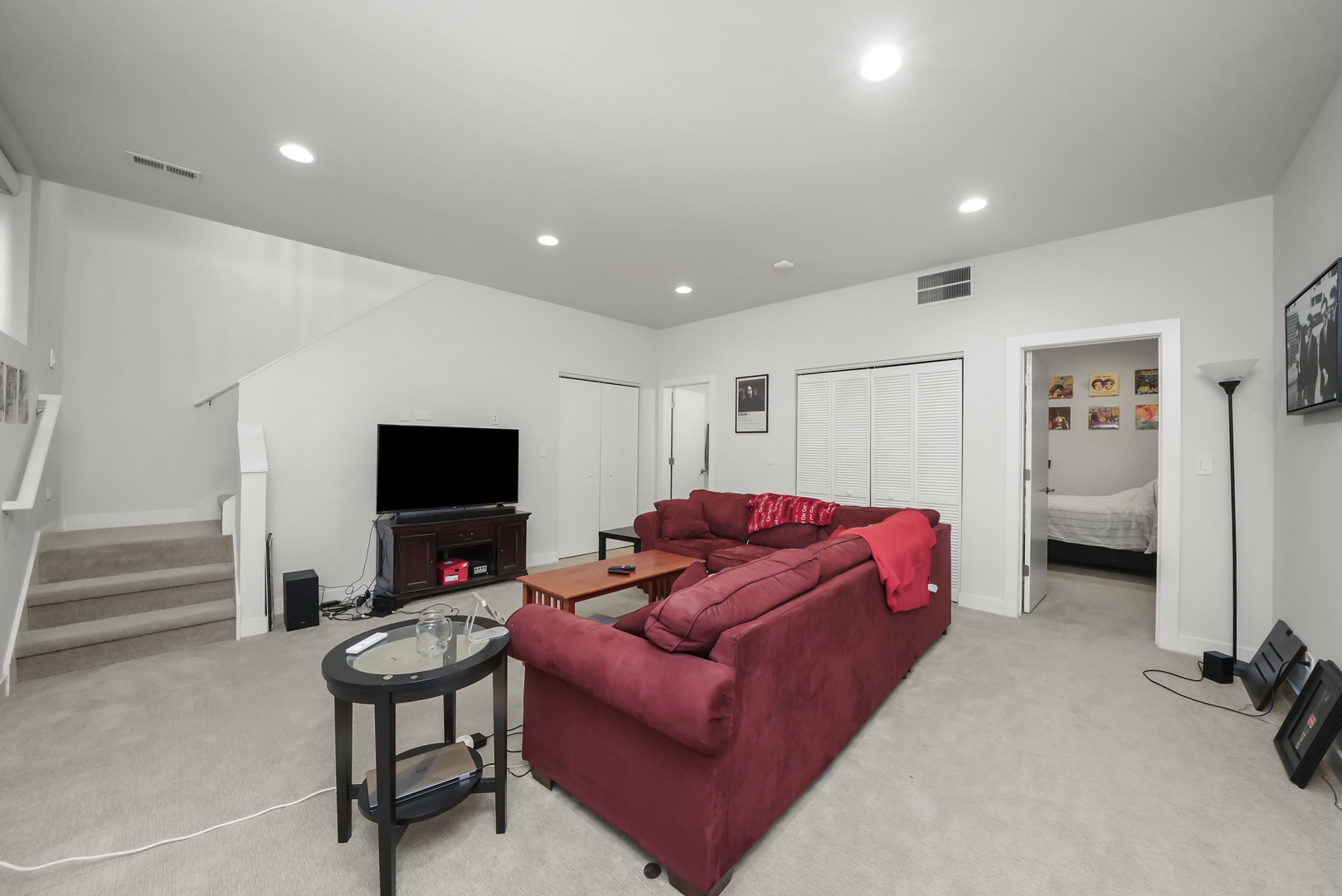 838 W Erie Street 1W