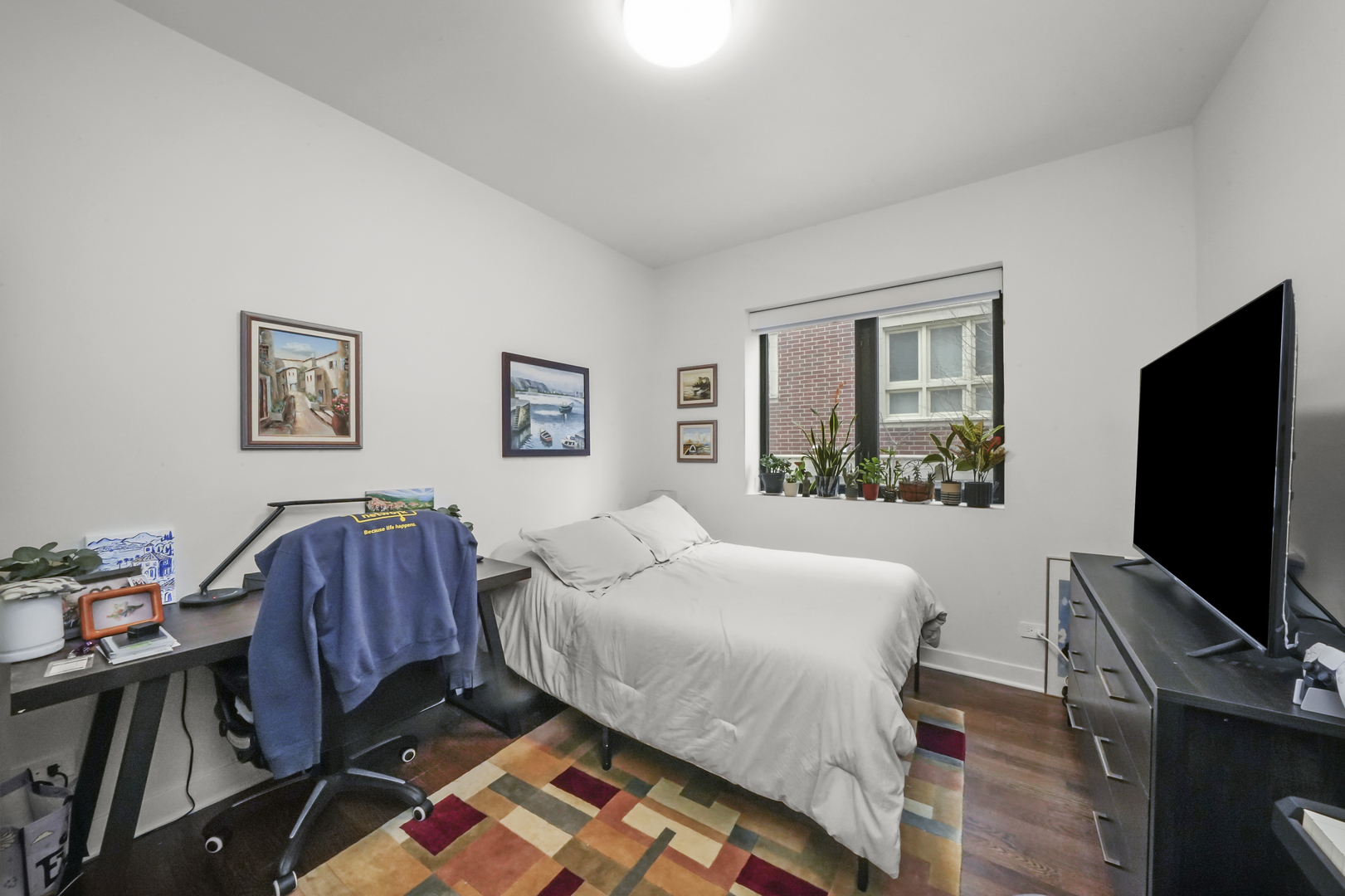 838 W Erie Street 1W