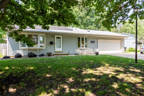 Photo of 1601 Rutledge Drive, Urbana, IL 61802 (MLS # 12712427)