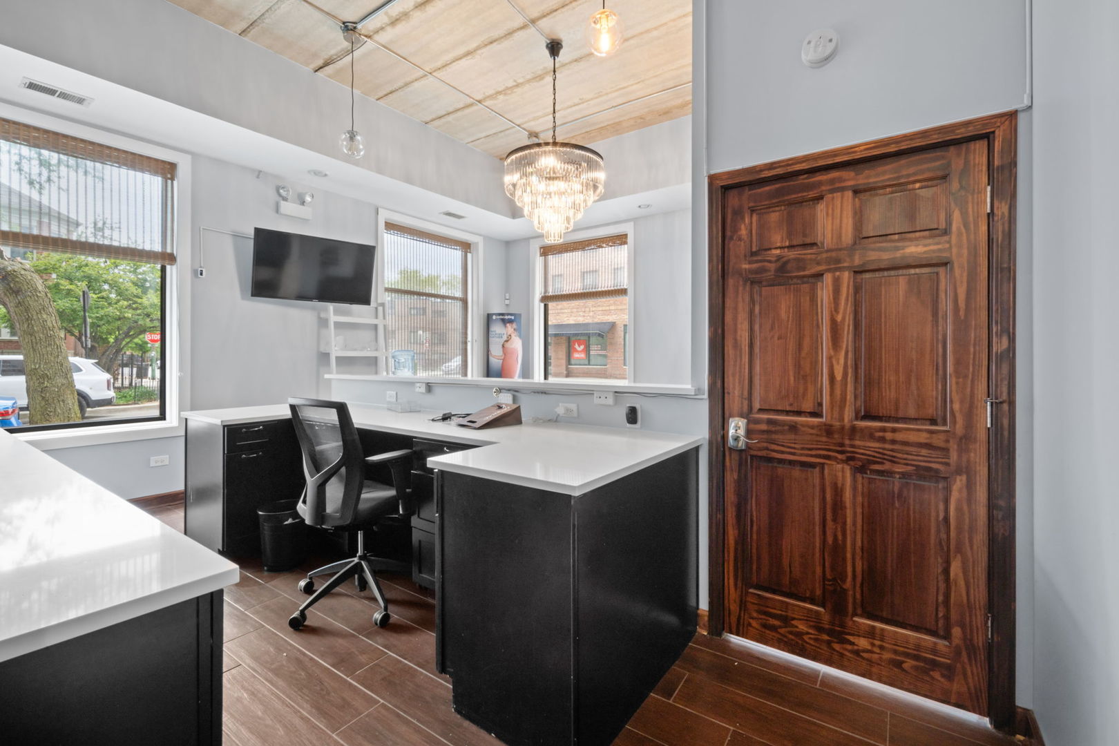 340 W Evergreen Avenue