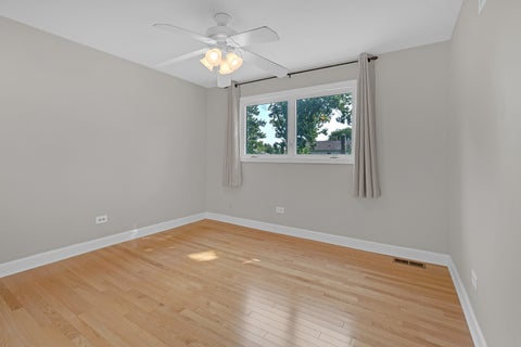 Tiny photo for 650 Newport Avenue, Westmont, IL 60559 (MLS # 12718799)