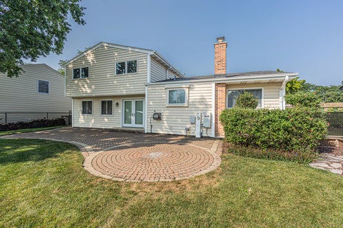 Tiny photo for 650 Newport Avenue, Westmont, IL 60559 (MLS # 12718799)