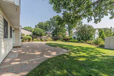 Tiny photo for 650 Newport Avenue, Westmont, IL 60559 (MLS # 12718799)