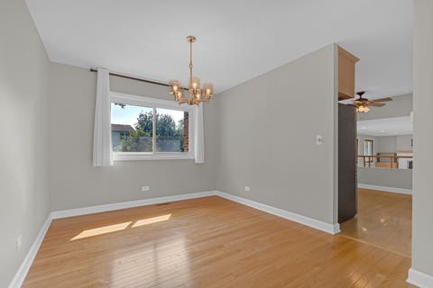 Tiny photo for 650 Newport Avenue, Westmont, IL 60559 (MLS # 12718799)