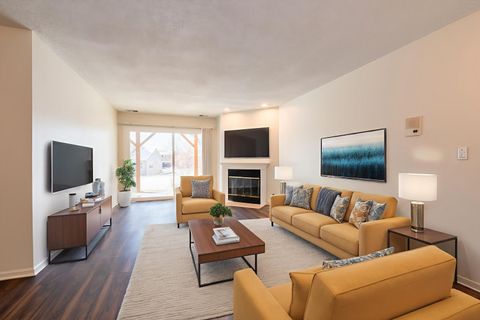 Tiny photo for 32 W Fern Court #116B, Palatine, IL 60067 (MLS # 12533961)