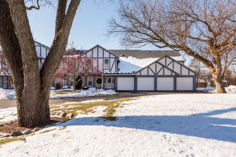 Tiny photo for 32 W Fern Court #116B, Palatine, IL 60067 (MLS # 12533961)