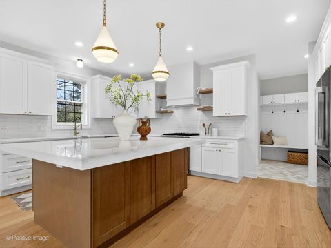 Tiny photo for 11300 Sequoya Lane, Indian Head Park, IL 60525 (MLS # 12521704)