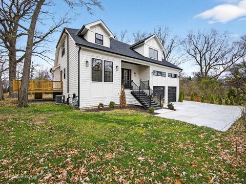 Tiny photo for 11300 Sequoya Lane, Indian Head Park, IL 60525 (MLS # 12521704)