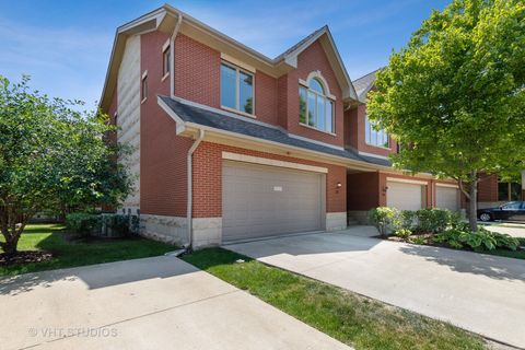 Photo of 21 NORTHFIELD Terrace #21, Wheeling, IL 60090 (MLS # 12447277)