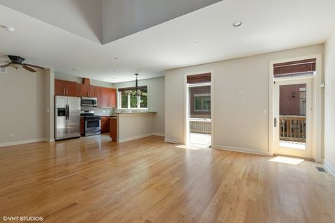 Tiny photo for 21 NORTHFIELD Terrace #21, Wheeling, IL 60090 (MLS # 12447277)
