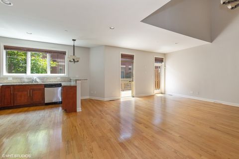 Tiny photo for 21 NORTHFIELD Terrace #21, Wheeling, IL 60090 (MLS # 12447277)