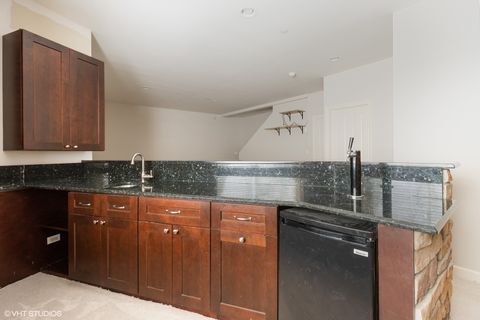 Tiny photo for 21 NORTHFIELD Terrace #21, Wheeling, IL 60090 (MLS # 12447277)