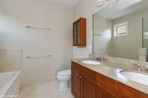 Tiny photo for 21 NORTHFIELD Terrace #21, Wheeling, IL 60090 (MLS # 12447277)