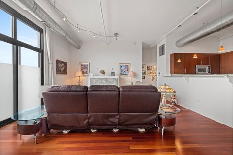 Tiny photo for 1525 S Sangamon Street #806, Chicago, IL 60608 (MLS # 12651927)