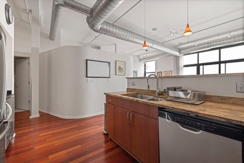 Tiny photo for 1525 S Sangamon Street #806, Chicago, IL 60608 (MLS # 12651927)