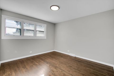 Tiny photo for 329 E Jefferson Street, Bensenville, IL 60106 (MLS # 12508365)