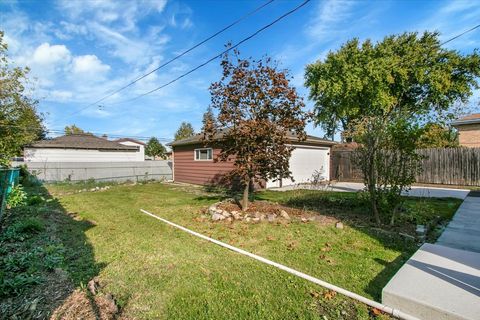 Tiny photo for 329 E Jefferson Street, Bensenville, IL 60106 (MLS # 12508365)
