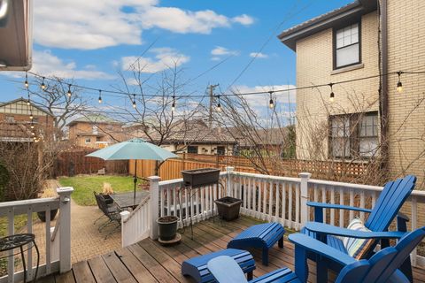 Tiny photo for 1220 N Euclid Avenue, Oak Park, IL 60302 (MLS # 12589203)