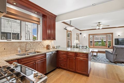 Tiny photo for 1220 N Euclid Avenue, Oak Park, IL 60302 (MLS # 12589203)