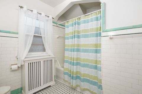 Tiny photo for 1220 N Euclid Avenue, Oak Park, IL 60302 (MLS # 12589203)