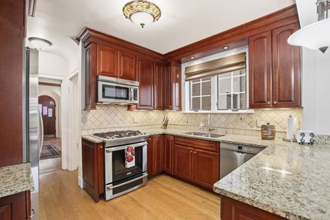 Tiny photo for 1220 N Euclid Avenue, Oak Park, IL 60302 (MLS # 12589203)