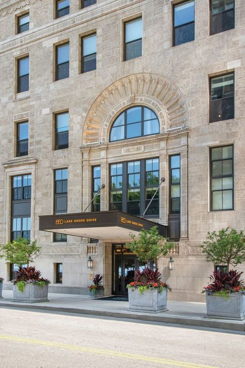 850 N Lake Shore Drive 712 Chicago IL 60611