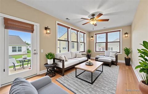 Tiny photo for 3161 Marshall Lane, Mundelein, IL 60060 (MLS # 12425071)