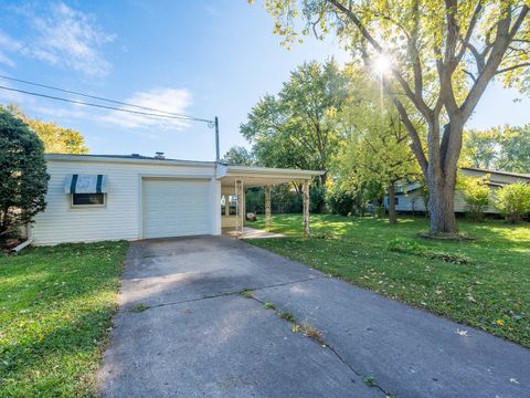 Tiny photo for 653 Dixon Avenue, Elgin, IL 60120 (MLS # 12501077)