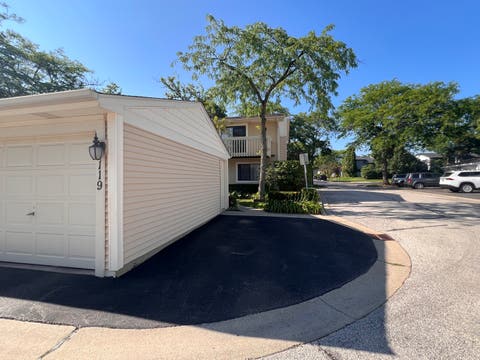 Tiny photo for 119 Saratoga Court #119, Vernon Hills, IL 60061 (MLS # 12698831)