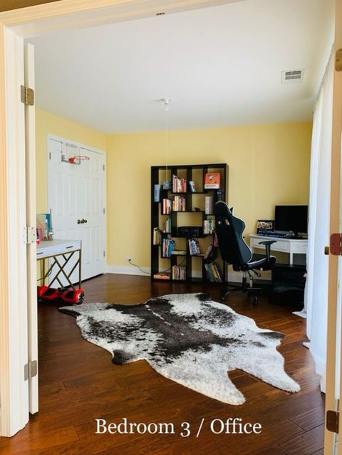 Tiny photo for 1404 Plum Court #C, Mount Prospect, IL 60056 (MLS # 12588353)