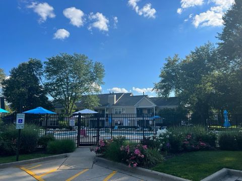 Tiny photo for 1404 Plum Court #C, Mount Prospect, IL 60056 (MLS # 12588353)