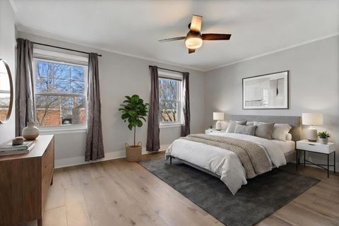 Tiny photo for 2310 Brown Avenue, Evanston, IL 60201 (MLS # 12627728)