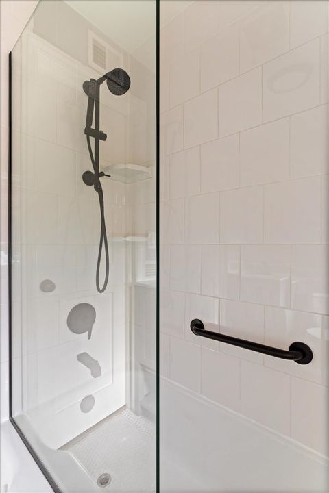 Tiny photo for 2310 Brown Avenue, Evanston, IL 60201 (MLS # 12627728)