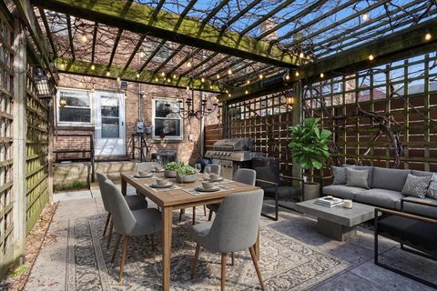 Tiny photo for 2310 Brown Avenue, Evanston, IL 60201 (MLS # 12627728)