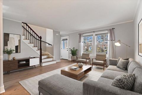 Tiny photo for 2310 Brown Avenue, Evanston, IL 60201 (MLS # 12627728)