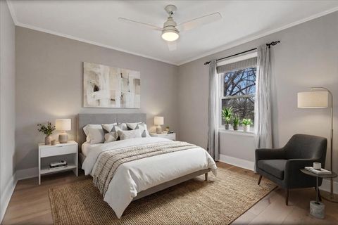 Tiny photo for 2310 Brown Avenue, Evanston, IL 60201 (MLS # 12627728)