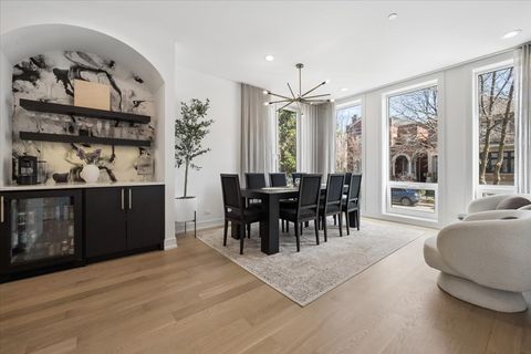 Tiny photo for 2640 N Bosworth Avenue #1N, Chicago, IL 60614 (MLS # 12612004)