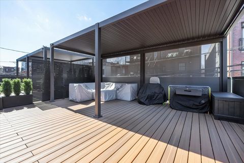 Tiny photo for 2640 N Bosworth Avenue #1N, Chicago, IL 60614 (MLS # 12612004)