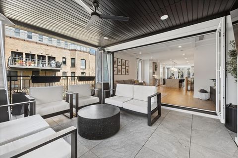 Tiny photo for 2640 N Bosworth Avenue #1N, Chicago, IL 60614 (MLS # 12612004)