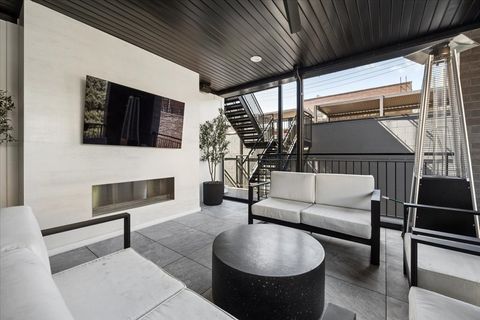 Tiny photo for 2640 N Bosworth Avenue #1N, Chicago, IL 60614 (MLS # 12612004)