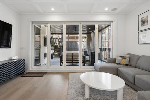 Tiny photo for 2640 N Bosworth Avenue #1N, Chicago, IL 60614 (MLS # 12612004)