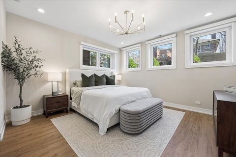 Tiny photo for 2640 N Bosworth Avenue #1N, Chicago, IL 60614 (MLS # 12612004)