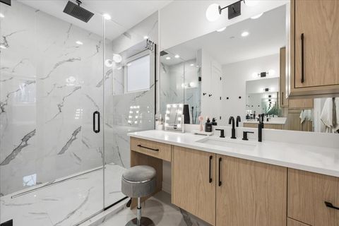 Tiny photo for 2640 N Bosworth Avenue #1N, Chicago, IL 60614 (MLS # 12612004)