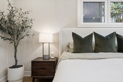 Tiny photo for 2640 N Bosworth Avenue #1N, Chicago, IL 60614 (MLS # 12612004)