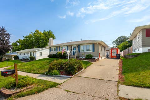 Tiny photo for 8021 8th Street W, Rock Island, IL 61201 (MLS # 12727213)