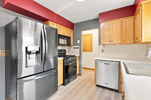 Tiny photo for 8021 8th Street W, Rock Island, IL 61201 (MLS # 12727213)