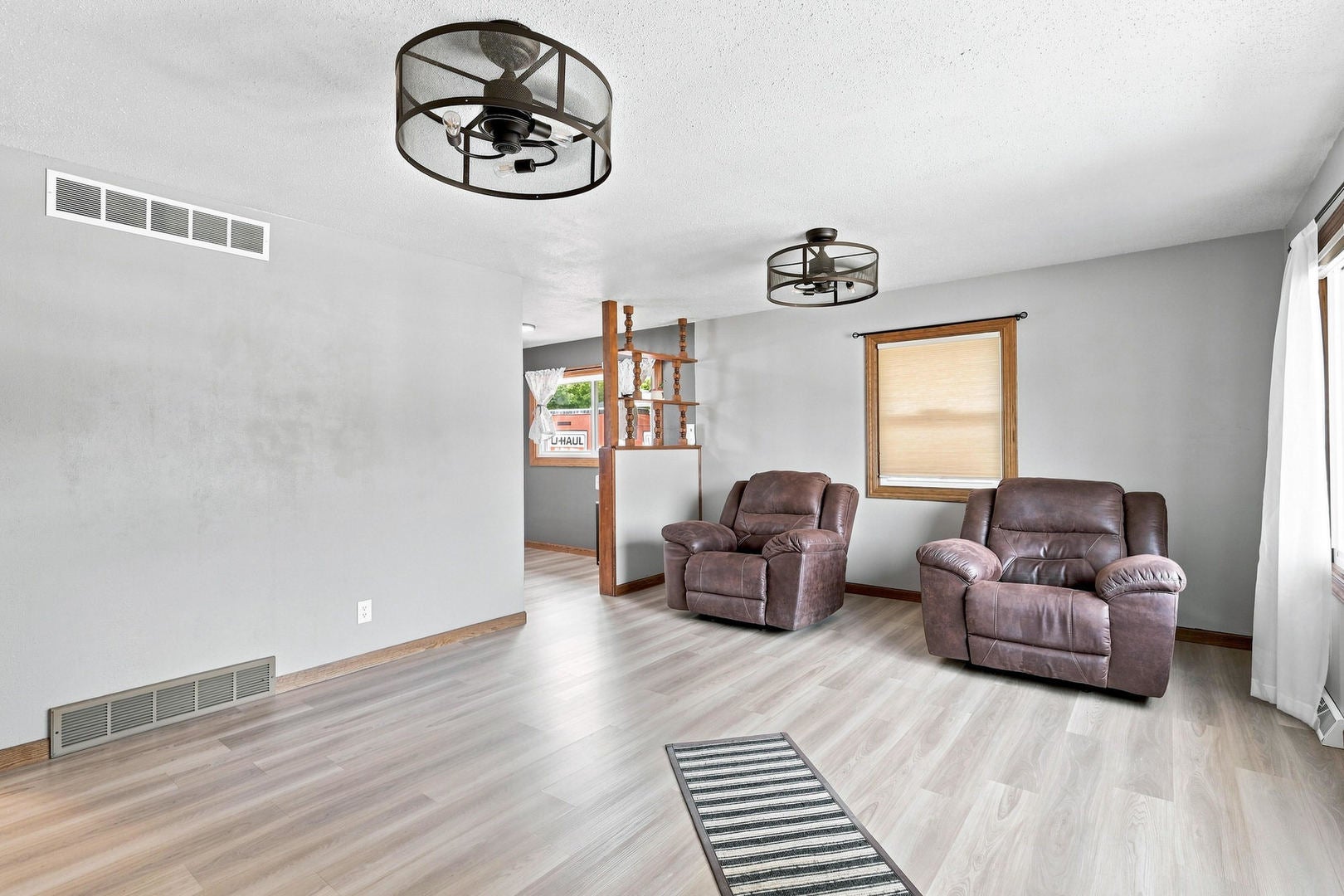 8021 8th Street W
