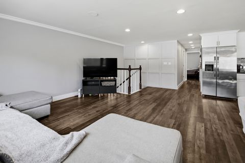 Tiny photo for 230 Millford Lane, Bloomingdale, IL 60108 (MLS # 12622792)